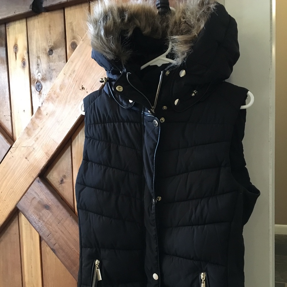 Black puffer vest!